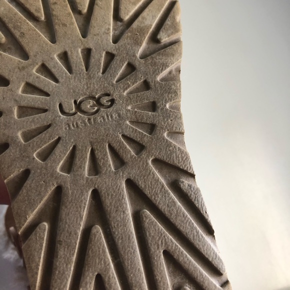 UGG Boots - Picture 5 of 5